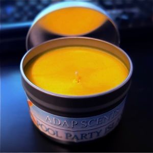 Pool Party Island Gaming Candle